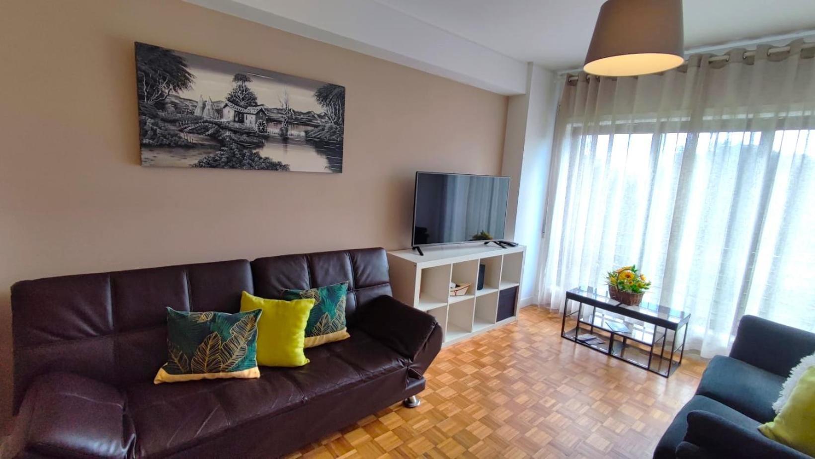Guesthouse Metro Station Матосиньос Екстериор снимка