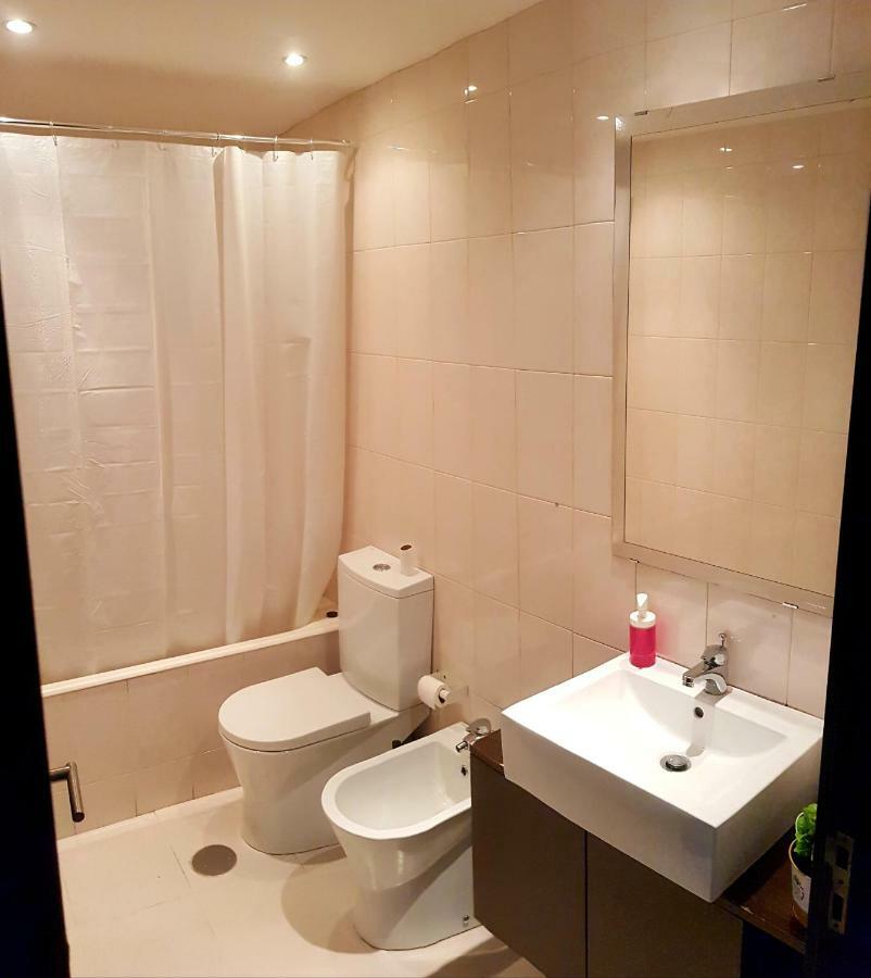 Guesthouse Metro Station Матосиньос Екстериор снимка